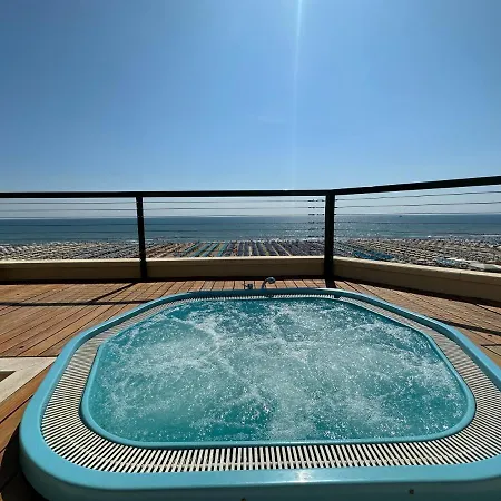 Piccadilly Penthouse With Jacuzzi 호텔 *
