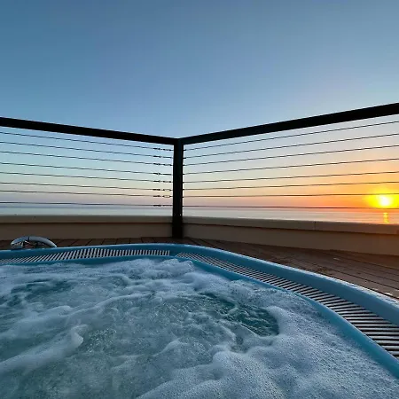 Piccadilly Penthouse With Jacuzzi 리도디캄파이오레