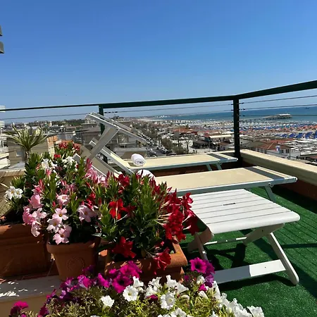 Piccadilly Penthouse With Jacuzzi 호텔 *