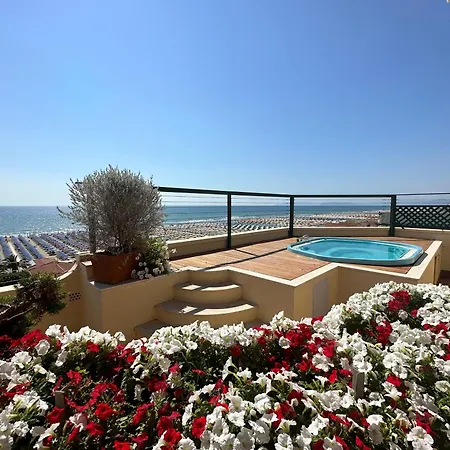 Piccadilly Penthouse With Jacuzzi 호텔 리도디캄파이오레