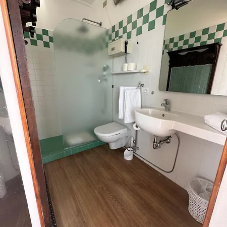 Piccadilly Penthouse With Jacuzzi Hotel